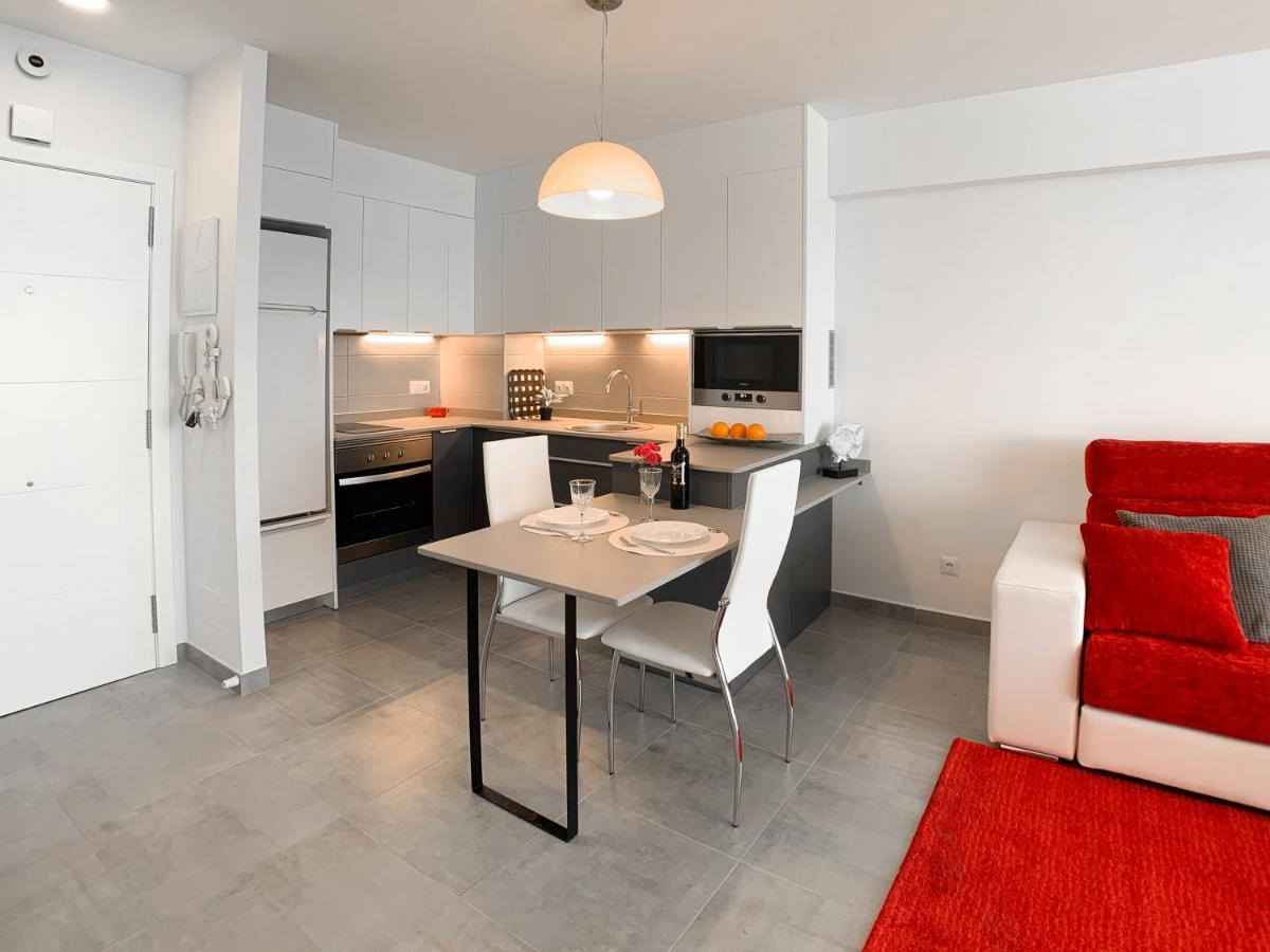 Clubrent - Edf Calpemar, Planta 8, Primera Linea Bagian luar foto